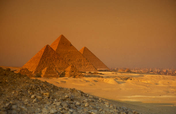 istock AFRICA EGYPT CAIRO GIZA PYRAMIDS 639208134