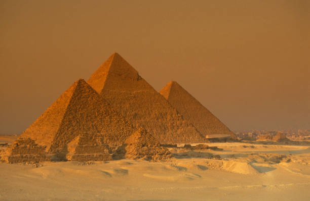 istock AFRICA EGYPT CAIRO GIZA PYRAMIDS 639208136