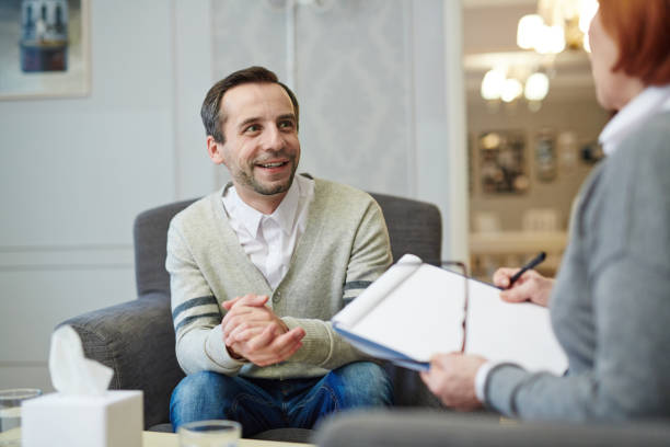 istock Advice of counselor 639217524
