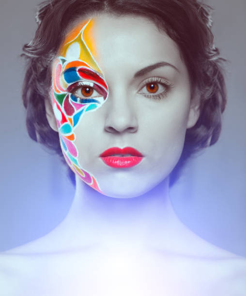 istock Portrait of a beautiful young model 639222054