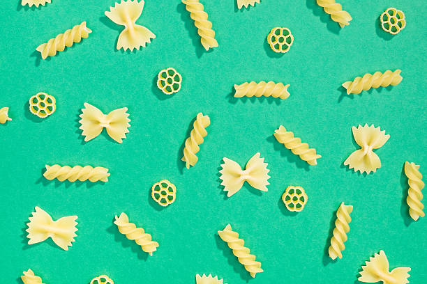 istock Farfalle, rotelle and fusilli pasta flat lay 639240692