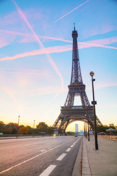 istock Cityscape with the Eiffel tower 639257712