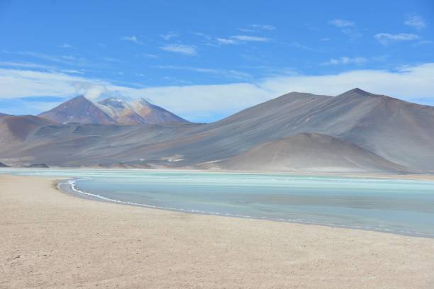istock Pastel lake and mountain 639258952