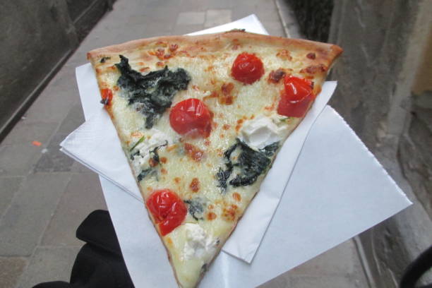 istock Tomato  and Cream Cheese Pizza 639262034