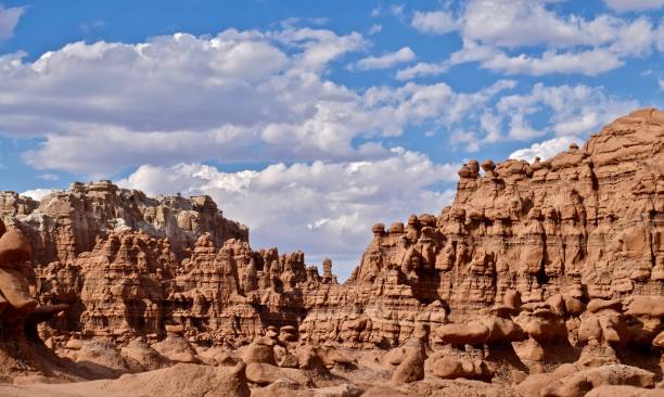 istock Hoodoos under the sky. 639288234