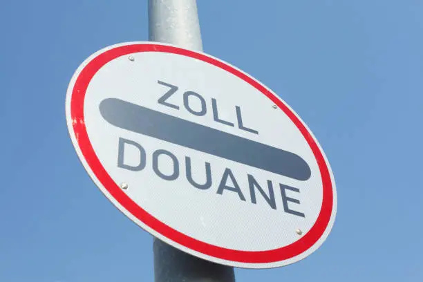 Traffic sign Customs, Douane