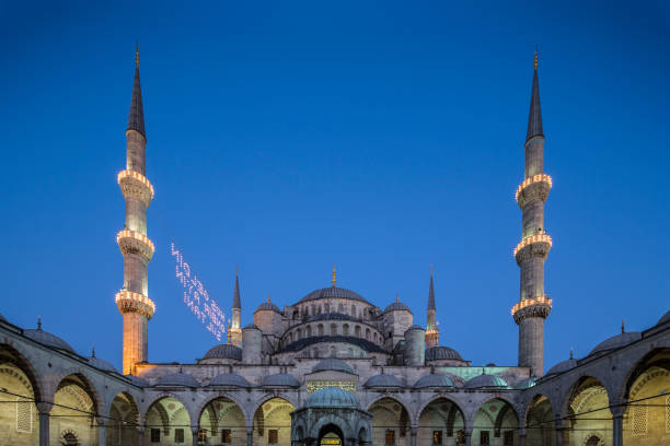 istock Sultanahmet Mosque in Istanbul, Turkey 639329898