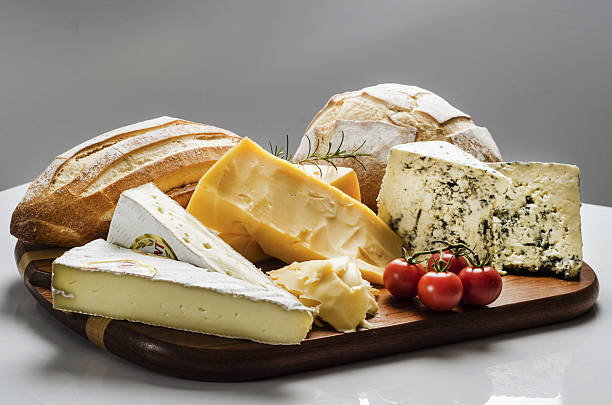 istock Cheese and Bread wooden board 639333334