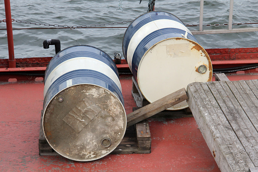 Large metal barrels for oil
