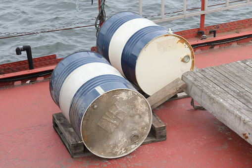 Large metal barrels for oil