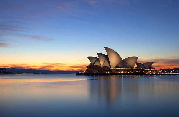 świt przerwy nad sydney opera house - sydney opera house obrazy zdjęcia i obrazy z banku zdjęć