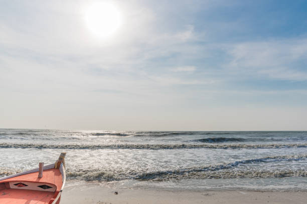 istock Sunset at the beach 639382586