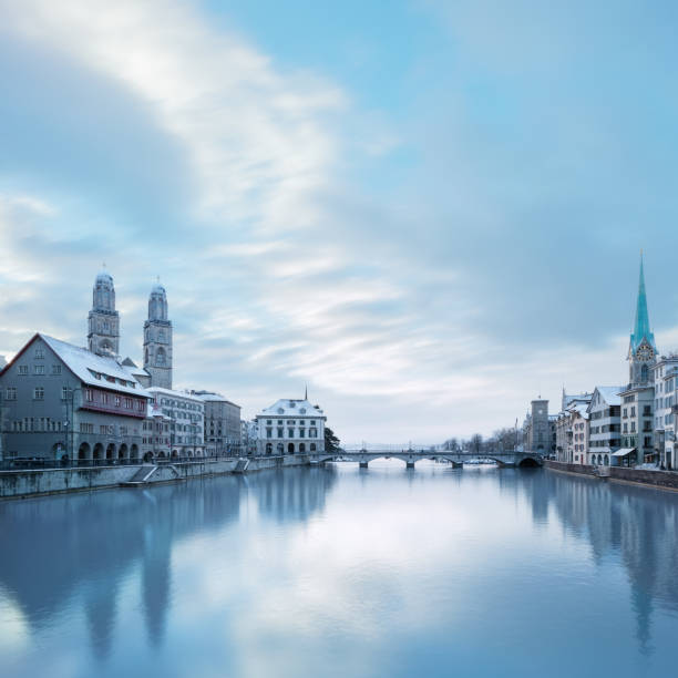 istock Old Zurich town, view on river 639389730