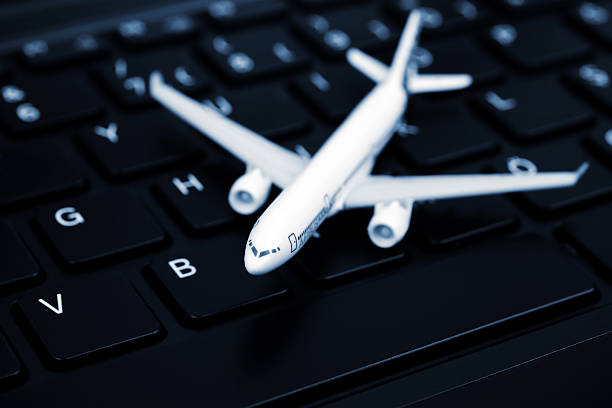 istock Online airline  ticket 639394654