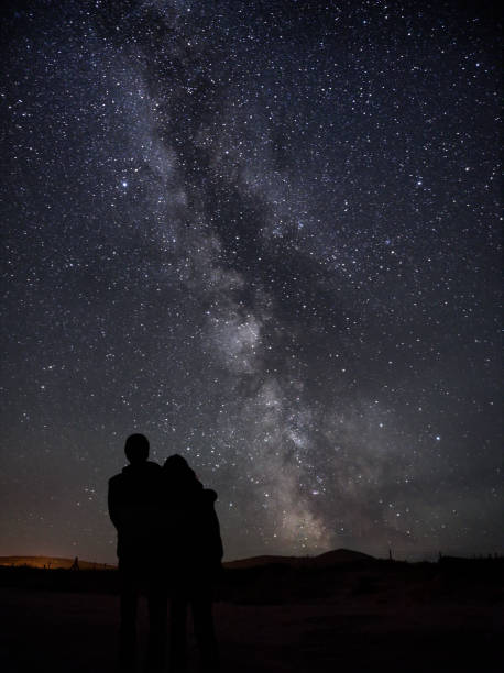 istock Couple watching the stars 639403606