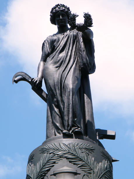 istock Arlington Cemetery Confederate Memorial statue 2010 639429534