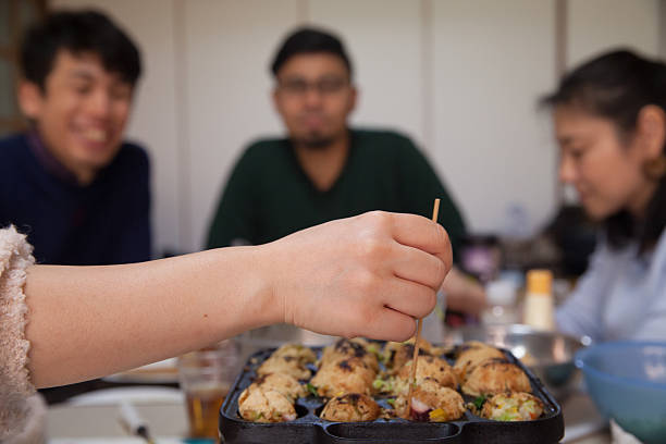 istock Takoyaki with friends 639460064