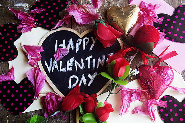 istock Valentines day gift of roses and chocolates 639461102