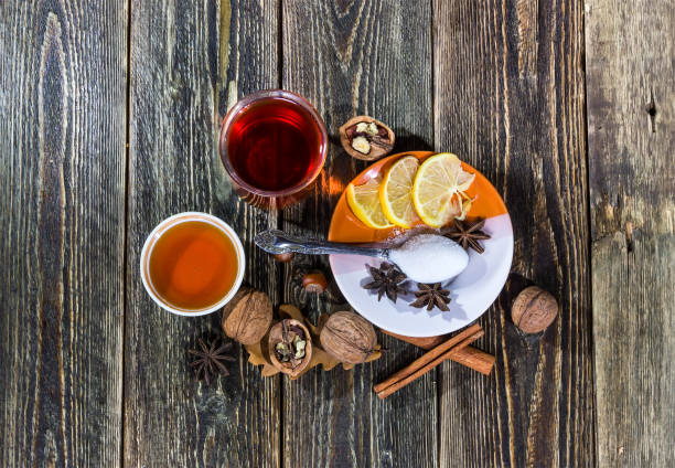 istock Mulled wine with honey, cinnamon and lemon 639470280