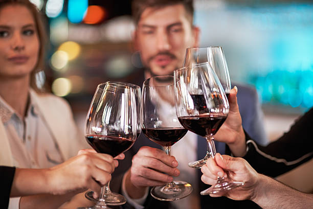 istock People celebrating in the restaurant 639477418