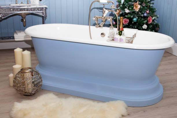 istock Christmas bathroom decoration 639480110