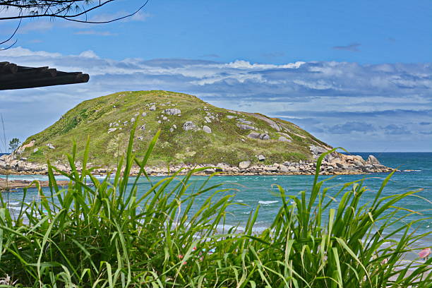 istock The beautiful beaches of Imbituba 639489202