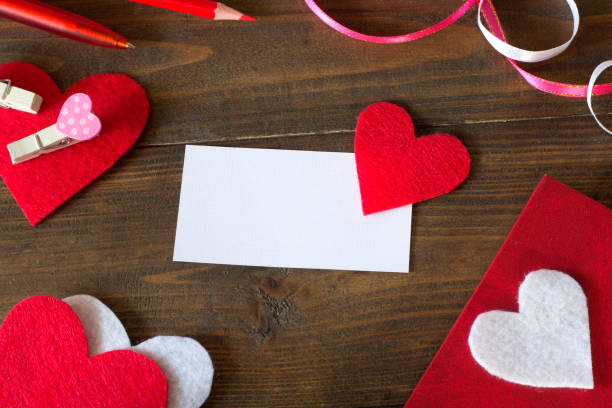 istock business card with a red heartprepare 639521210