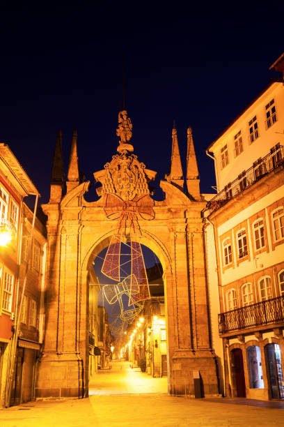 istock Porta Nova arch in Braga at dawn. 639527062