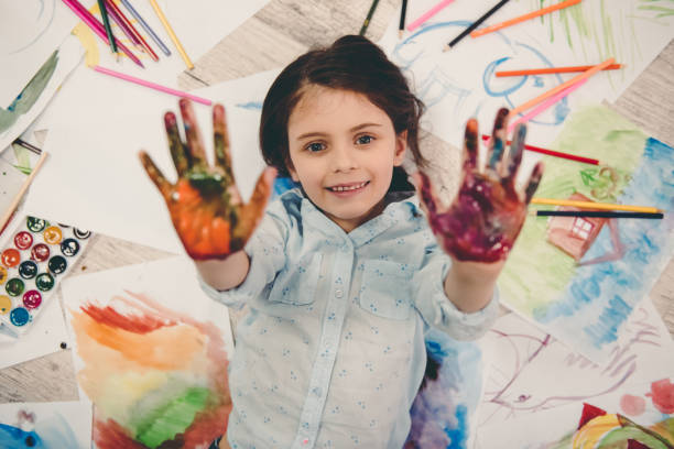 istock Cute little girl 639530538
