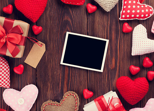 istock Valentines day greeting card and hearts 639553444