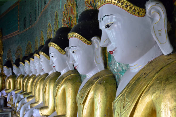 istock Sagaing , Myanmar , Umin Thonse pagoda , meditation , monks novices 639560752