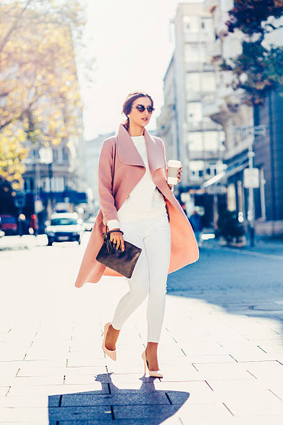 istock Beautiful elegant woman drinking coffee 639575428