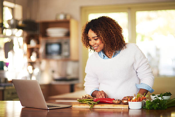 istock Meal planning is a breeze with modern technology 639583844