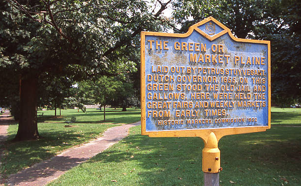istock Historic Marker on the Green of New Castle Delaware 639588708
