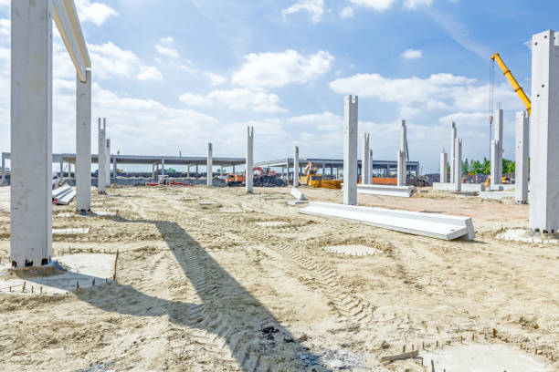 istock Concrete pillars of new edifice with a beautiful sky . 639590836