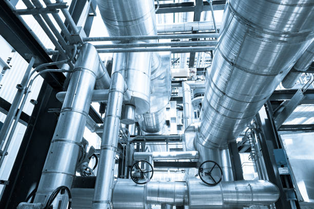 istock Piping and equipment 639590854
