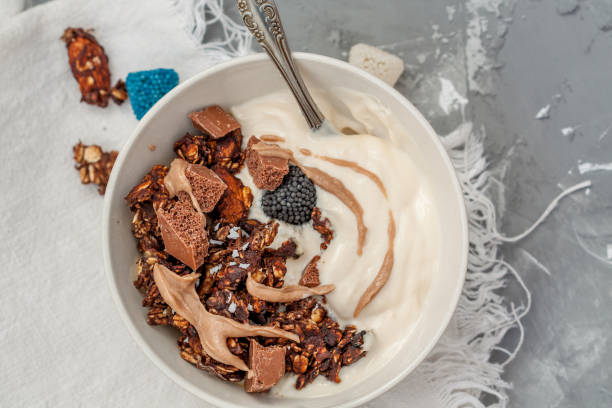 istock Chocolate muesli with yoghurt 639594402