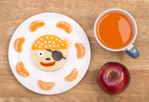 istock Pirate, funny sandwich for a kid 639605478