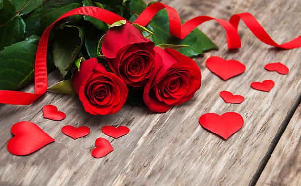 istock Red rose and hearts 639607764
