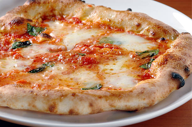 istock Close up of Pizza Margherita 639623652