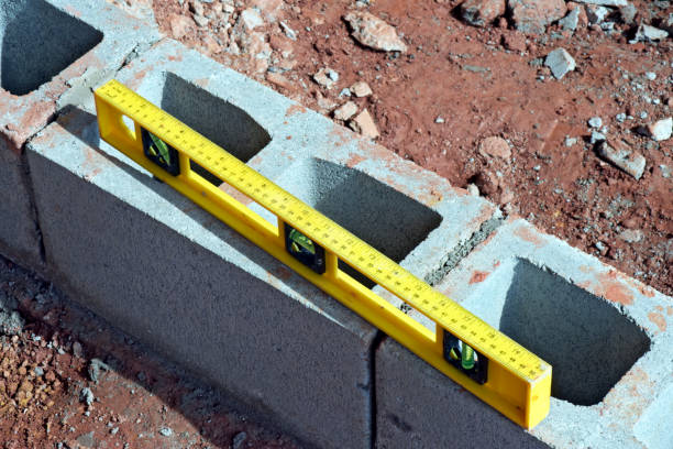 istock Level of gray bricks in construction building 639646742