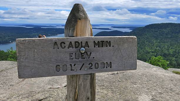 Acadia Mountain Summit Elevation Sign Post, National Park, Maine Acadia Mountain Summit Elevation Sign Post, Acadia National Park, Maine acadia national park maine stock pictures, royalty-free photos & images