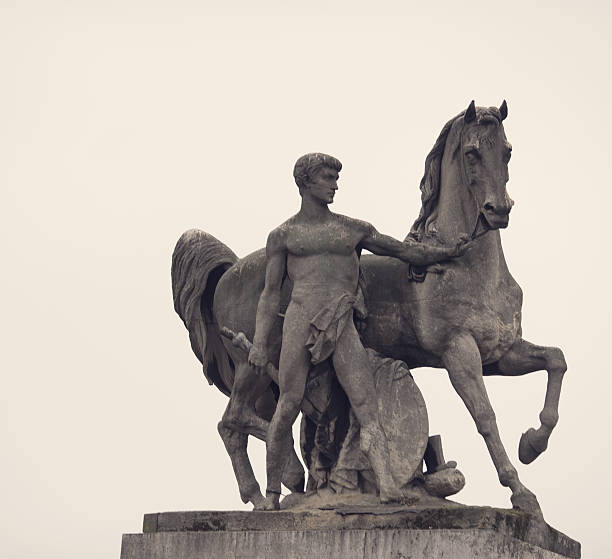 istock Equestrian Statue at Pont d'Lena Paris 639652332
