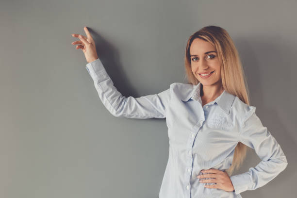 istock Beautiful business lady 639653560