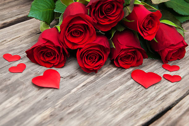 istock Red rose and hearts 639689416