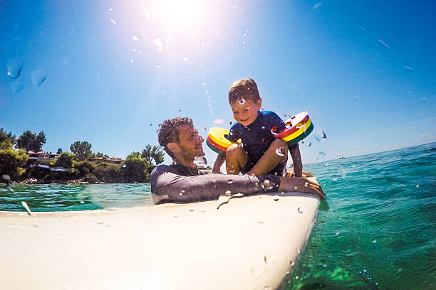 istock Surfing class in the sea 639712290