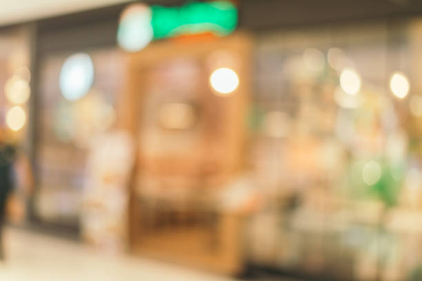 istock Blurred background - Vintage filter Customer in Coffee shop 639724260