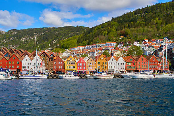 istock Bergen port a sunny day 639733706