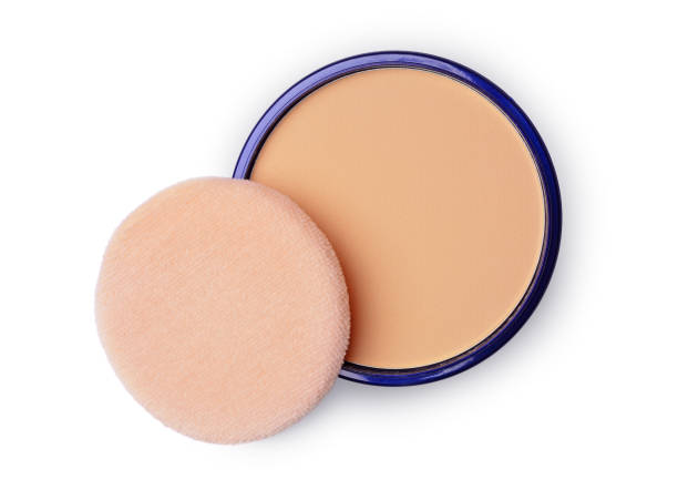 istock Face powder and sponge for makeup 639734106