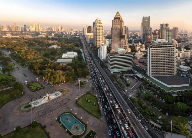 istock Bangkok business district with the public park area 639749730